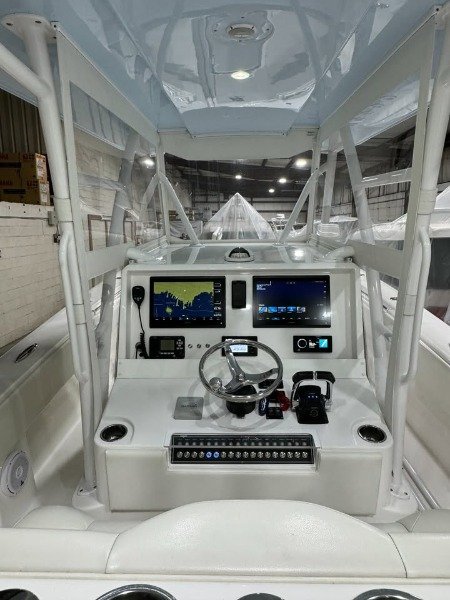
								USA 2020 Invincible 36 Open USD full									