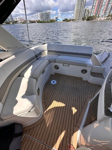 
								Crownline 300 LS 2008 full									
