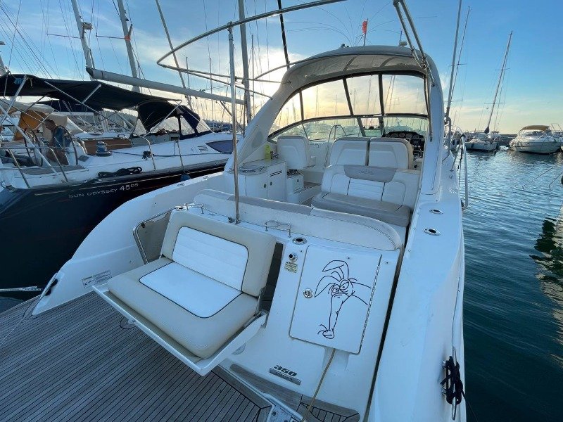 
								Montenegro 2011 Sea Ray €euros full									